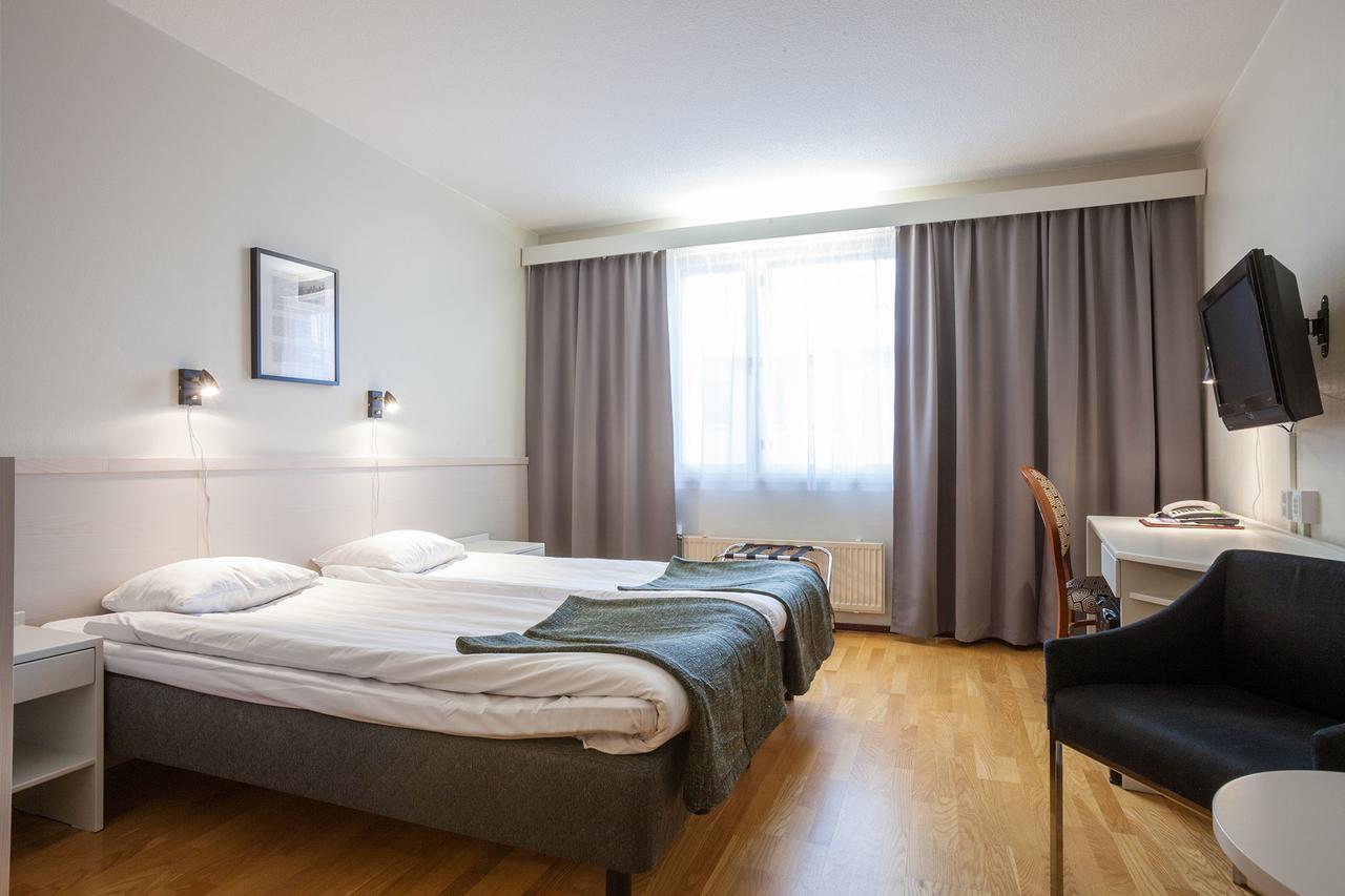 Pietarsaaren Kaupunginhotelli Jakobstad Exterior foto